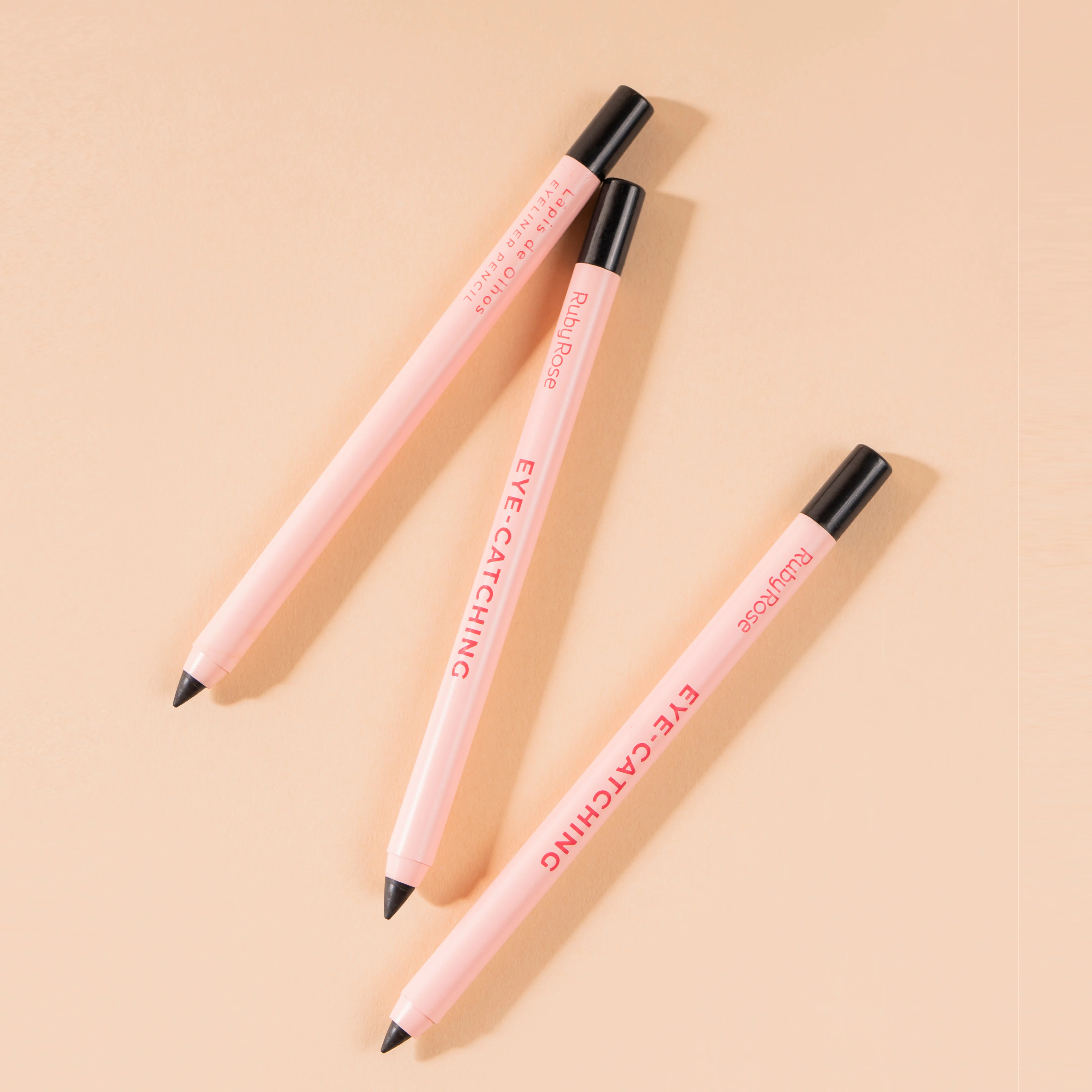 LÁPIZ DELINEADOR EYE CATCHING NEGRO  RUBY ROSE